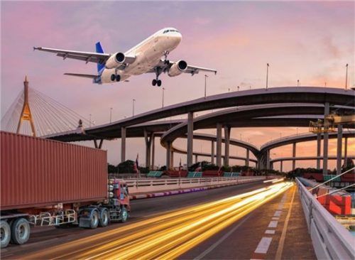 Die moderne Logistik nutzt digitale Möglichkeiten wie die Künstliche Intelligenz.Foto /Wings/Shutterstock