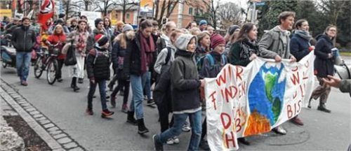 Fridays for Future-Demo in Rosenheim.Foto Maier