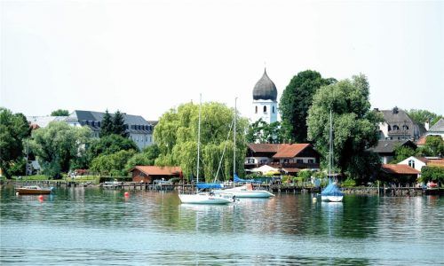Hoffen auf den Sommer: Auf der Fraueninsel würden sich Wirte wie Daniel Hagen großzügigere Biergarten-Regelungen wünschen. Foto dpa