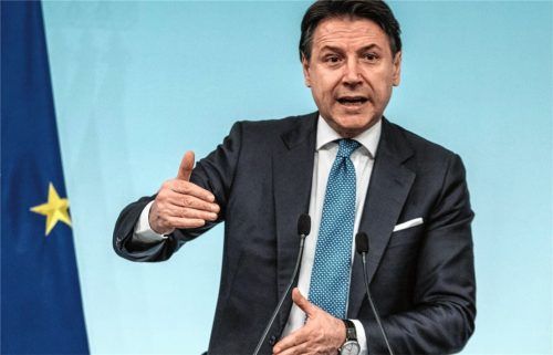 Lehnt Hilfe in Form von Krediten ab: Italiens Premierminister Giuseppe Conte fordert angesichts der massiven Corona-Pandemie in seinem Land Solidarität von den europäischen Partnern ein. Foto dpa