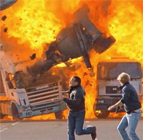 Pkw-Verschrottung in„Alarm für Cobra 11“. Foto ampnet/MG RTL