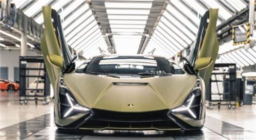 Spielzeug für Auto- und Legofans.Foto ampnet/Lego