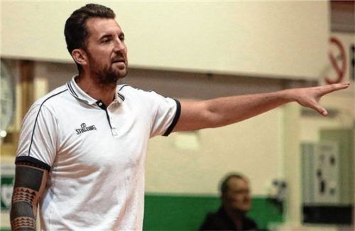 Tobi Guggenhuber leitet auch in Zukunft die Bad Aiblinger Regionalliga-Herren an.Foto Fehrmann