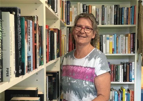 Wer will Regina Rackl im Bücherstüberl unterstützen? Seit knapp zwölf Jahren betreut sie die Einrichtung ehrenamtlich. Foto weinzierl