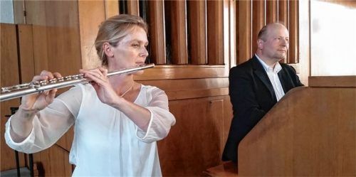 Alice Guinet (Flöte) und Herbert Wess an der Orgel.Foto Prokop