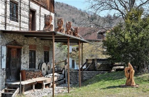 Anordnung von Andreas Kühnlein am Mühlenweg. Foto re