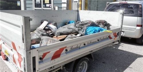 Der gesammelte Unrat wird dann zum Kolbermoorer Bauhof gebracht.