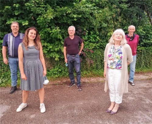 Der neue Grünen-Vorstand: (von links) Schatzmeister Wolfried Pauly, die Sprecher Christine Wildgruber und Robert Hell; Beisitzer Elfi Reischl und Manfred Jäger. Beisitzerin Verena Pilger fehlt auf dem Bild.Foto huber