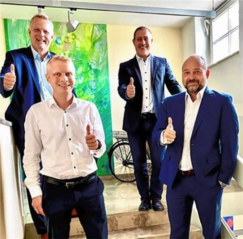 Die Führungsspitze der OVB Medienhaus-Gruppe: Stefan Reining, Geschäftsführer Märkte, Florian Schiller, Geschäftsführer Digitalisierung, Bernd Stawiarski, Geschäftsführer Organisation/Finanzen, und Oliver Döser, Verleger und Vorsitzender der Geschäftsführung (von links).Foto RE
