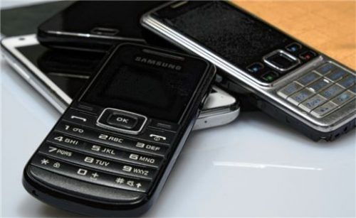 Die Rohstoffe in alten Handys sind wertvoll.Foto Pixabay