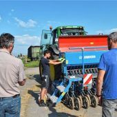 Ausgebildete Landwirte zeigen ihr Können