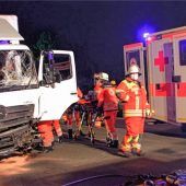 Auffahrunfall  mit drei Verletzten