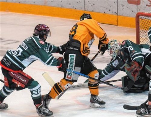 In der abgelaufenen Saison war Tobias Meier ein Unruheherd vor dem Starbulls-Gehäuse.Fotos Ziegler