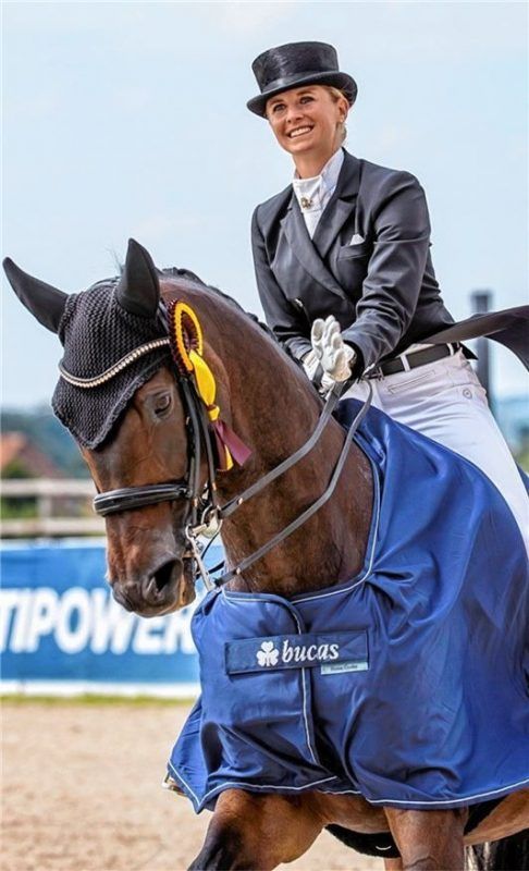 Jessica von Bredow-Werndl auf ihrer Trakehnerstute TSF Dalera BB stellte ihre neue Bestmarke auf.