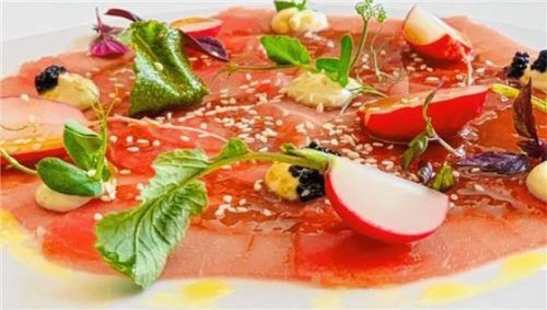 Klassiker, die munden: Carpaccio vom Blauflossenthunfisch.