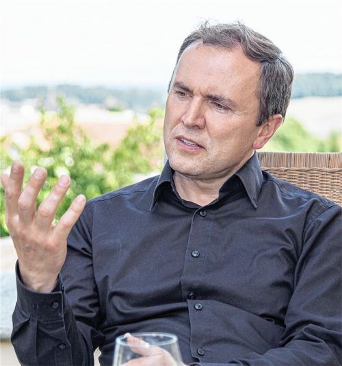 Messen alleine und ohne die Gläubigen zu halten, war für Haags Pfarrer Pawel Idkowiak „persönlich nicht leicht“. Foto Furch