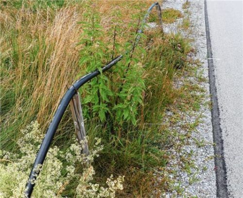 Von Lochen bis nach Aich läuft das Kabel oberirdisch am Straßenrand entlang.