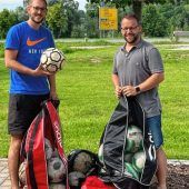 Bälle für Tansania