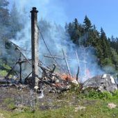 Tee gekocht: Schutzhütte brennt nieder