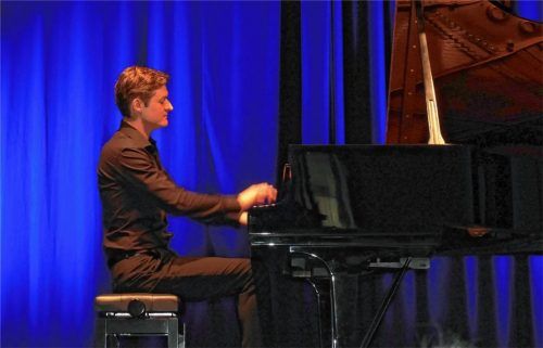 Ergreifendes Spiel: Der aus Rosenheim stammende Pianist Christoph Declara.Foto  Kirchner
