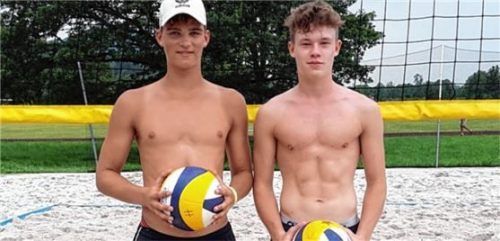 Kilian Nennhuber und Tim Aust wurden bayerische U19-Meister im Beachvolleyball.