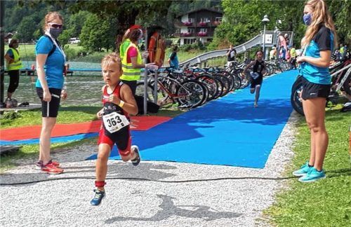 Maxim Blersch lief bei den Schülern E als Erster über die Ziellinie.