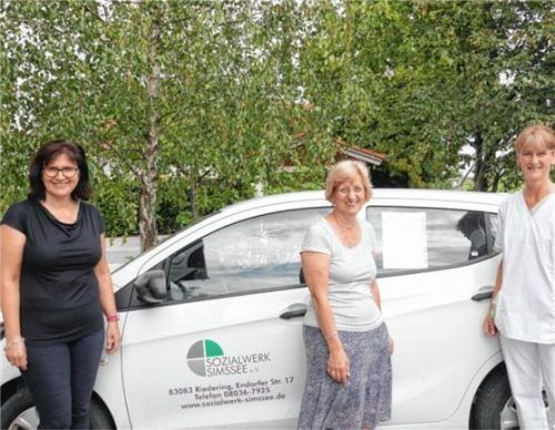 Sieben Tage die Woche kümmern sich die ambulanten Pflegekräfte um ihre Patienten. Marianne Loferer, Emmi Loferer und Inge Popp (von links).