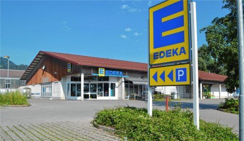 Aktuell befindet sich in Oberaudorf in der Naunspitzstraße ein Edeka-Markt. Angestrebt wird der Bau eines Drogeriemarktes in Kombination mit einem Verbrauchermarkt. Foto Lotter