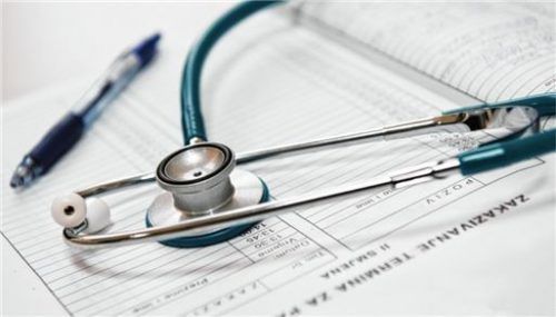 An der TH Rosenheim kann man sich in Unternehmensführung für Gesundheitsberufe weiterbilden.