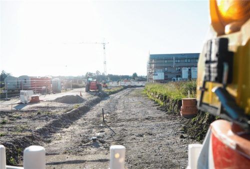 Auf dem Baugebiet Mühlstätt entstehen zwei Mehrfamilienhäuser, in denen dann jeweils neun Parteien wohnen.Foto Heinz