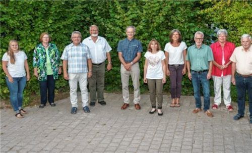 Der neu gewählte Vorstand der Bürgerhilfe Halfing.Foto re