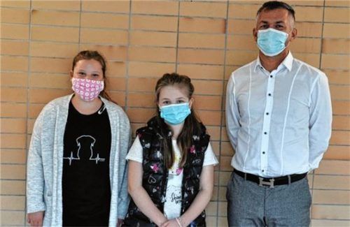 Drei der Neuen in Feldkirchen-Westerham: Jürgen Lang, Lea Spannbauer und Christina Ott (von rechts). Foto  Merk