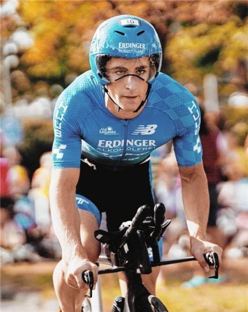 Frederic Funk zeigte in Ratingen eine starke Leistung. Der Profi-Triathlet aus Unterwössen belegte in einem top besetzten Starterfeld den dritten Platz. Foto Simon Gehr