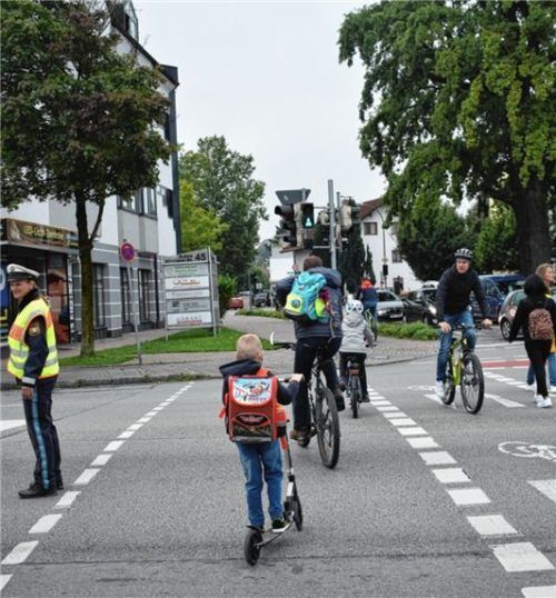Klares Signal für die Autofahrer: anhalten.