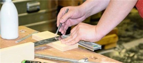 Lernen und anpacken bei der dualen Ausbildung.Foto Pixabay