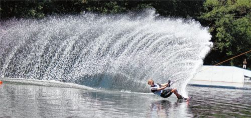Lokalmatadorin und Weltrekordhalterin Jana Wittenbrock beim Slalom des Auerbräu-Cups im Vorjahr. Foto WSCKR