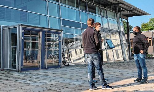 Neues Wintersemester: Endlich wieder öfter am Campus, aber mit Mundschutz und Abstand.