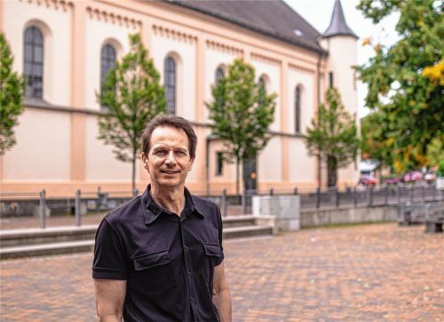 Paul Grimm bestimmt seit Anfang des Jahres als Zweiter Vorsitzender die Geschicke des Kulturvereins „Pizzicato“ mit und bemüht sich um so viel künstlerisches Leben wie nur möglich. Foto  Thomae