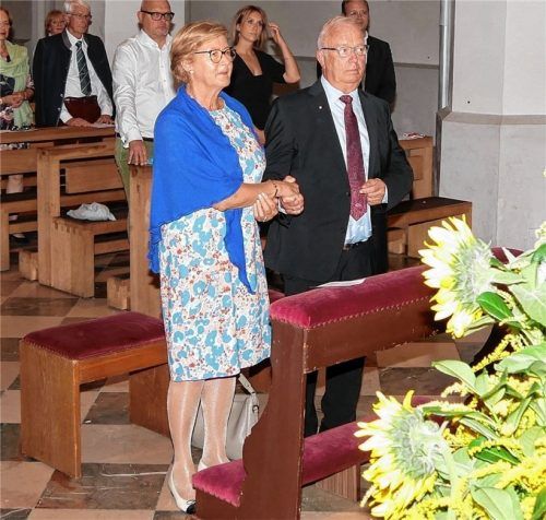 Seit 50 Jahren verheiratet: Gabriele und Anton Heindl haben in der Kirche St. Nikolaus ihre goldene Hochzeit gefeiert. Foto privat