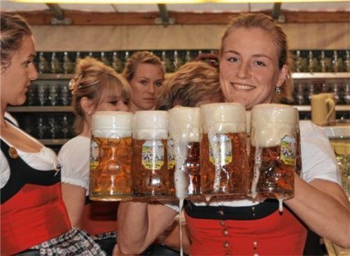 Wie viele Mass Bier auf dem Herbstfest getrunken werden, das wissen nur wenige. Foto  schlecker