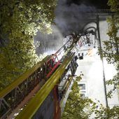 Wohnheim in Flammen