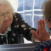 Seniorenheime hoffen auf Schnelltests