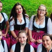 Anne Authaler neue Vorsitzende der Dirndlschaft Halfing