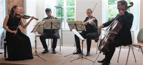 Benennen sich nach dem englischen Lyriker T. S. Eliot: (von links) Maryana Osipova und Alexander Sachs (beide Violine), Dmitry Hahalin (Viola) und Michael Preuss (Cello). Foto Frei
