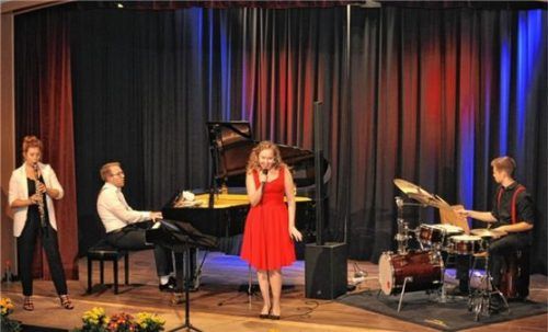 Das Quartett Lyeson aus Salzburg: Franziska Wallner, Matej Dzido, Sängerin Laura Thaller und Schlagzeuger Daniel Semmelrock (von links). Foto Eder