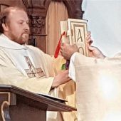 „Die Kirche braucht lebendige Steine“