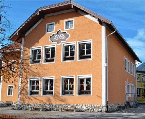 Die Gemeinde will der Grundschule in Oberaudorf durch einen Glasfaseranschluss schnelleres Internet ermöglichen. In der jüngsten Sitzung sprach sich das Gremium auch für einen Anschluss für das Rathaus aus. Foto Lotter