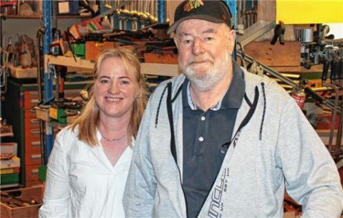 Ein eingespieltes Team: Bernhard Schmitter und seine Tochter Caroline Furtner.
