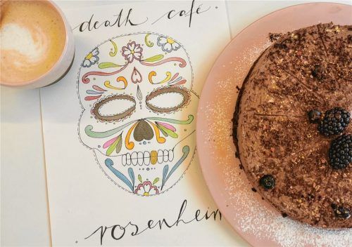 Ein verzierter Totenkopf: Das Design des „Death Cafés“erinnert an den mexikanischen „Tag der Toten“ . Foto Death Café
