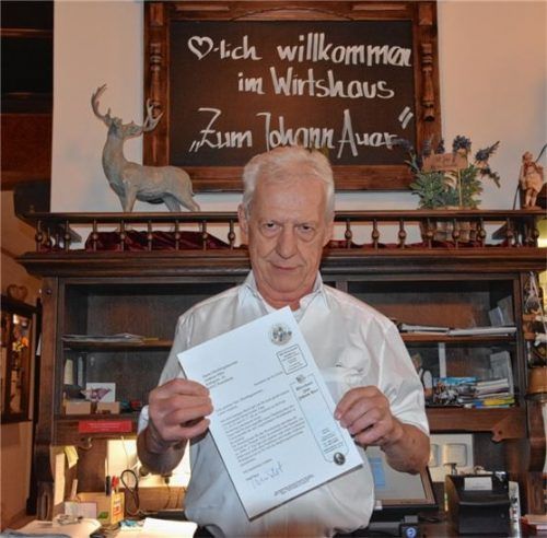 Hat eine Rechnung an den Oberbürgermeister geschickt: Toni Sket vom Wirtshaus „Zum Johann Auer“. Foto Schlecker